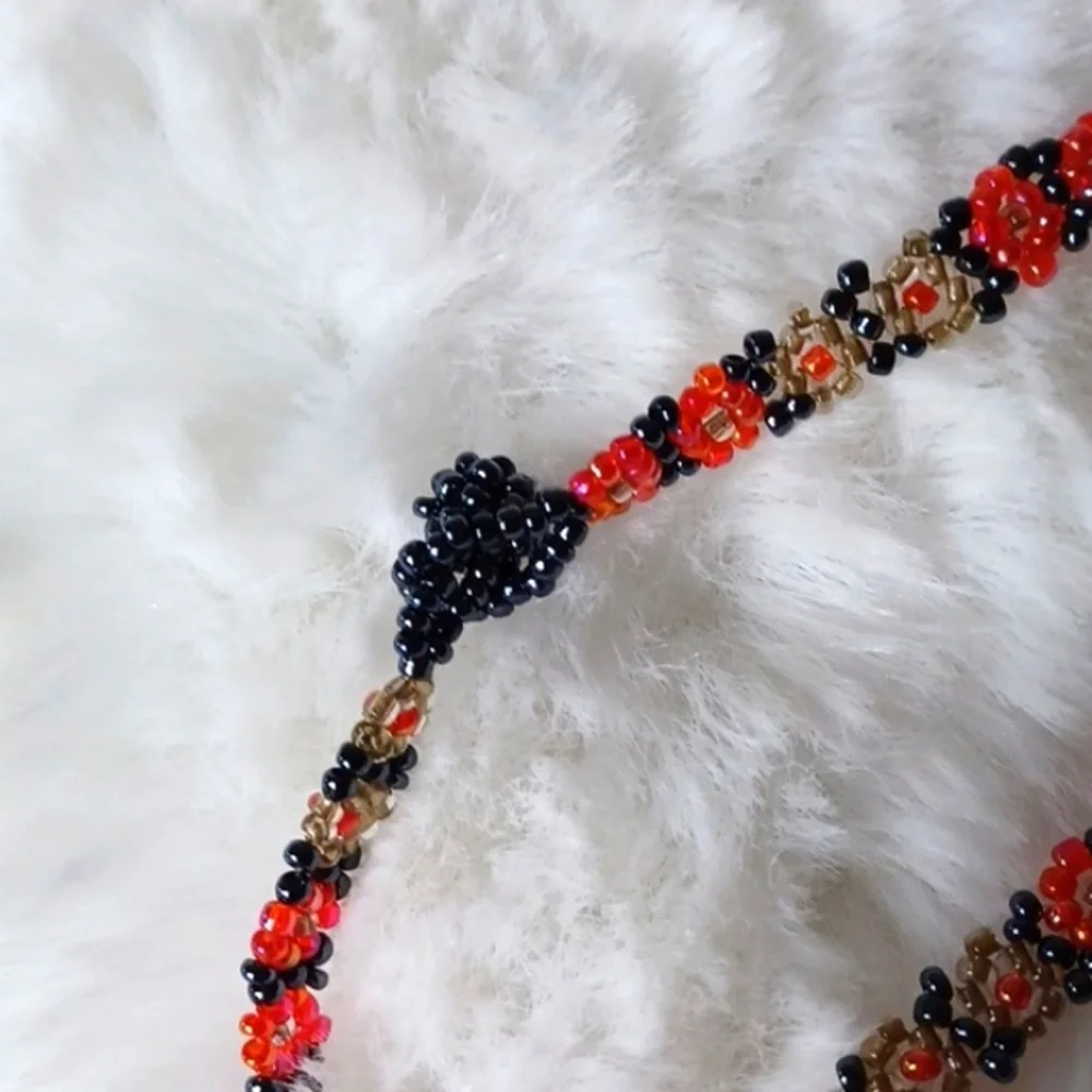 Beaded Red‎ & Black Flower Choker Necklace Handmade 18